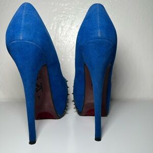 6” heels